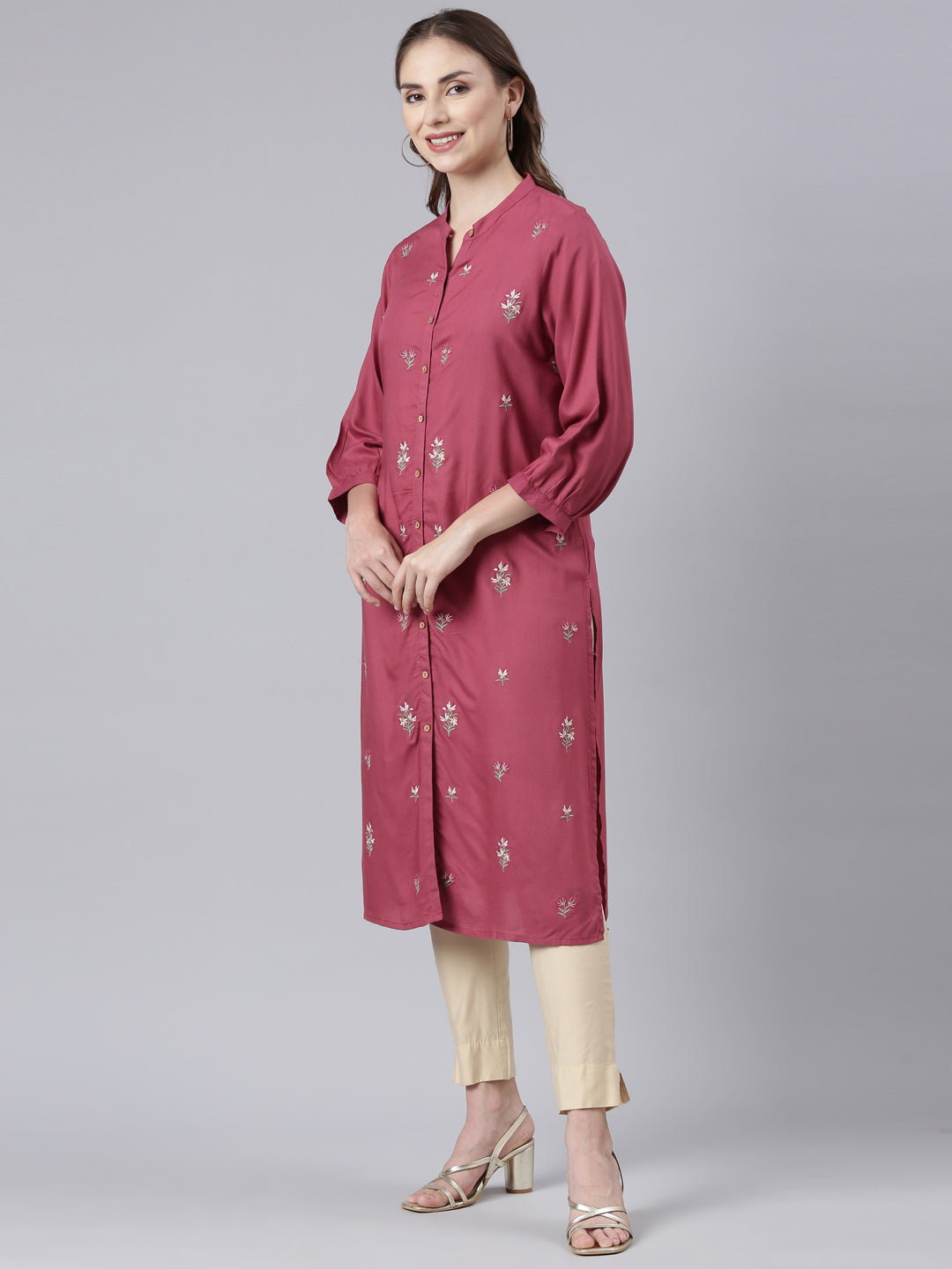 Neerus Pink rayon printed floral straight kurta - back view