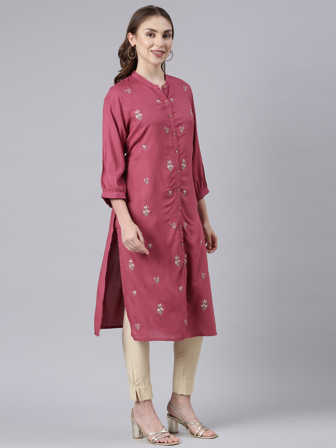 Neerus Pink rayon printed floral straight kurta - side view