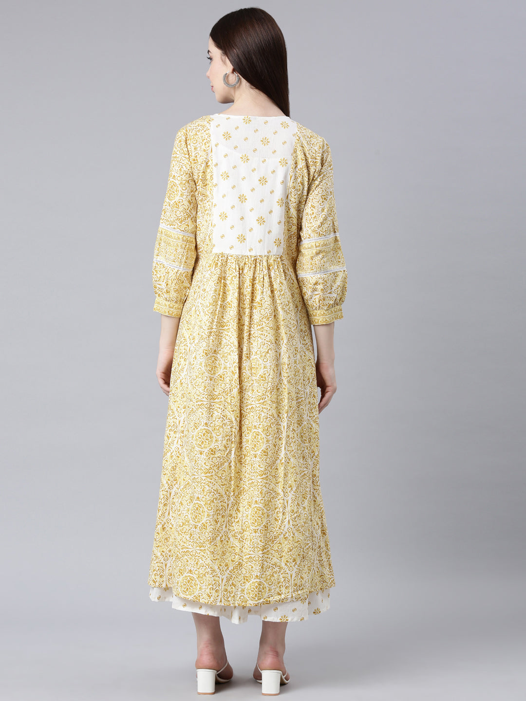 Neerus Yellow cotton printed floral straight kurta - detail view 1