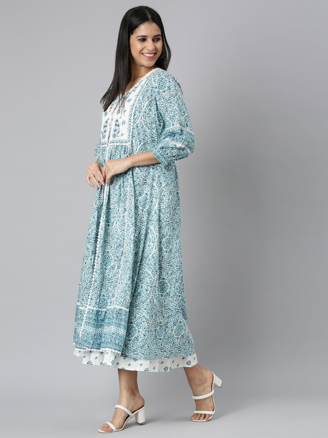 Neerus Blue cotton printed floral straight kurta - detail view 6