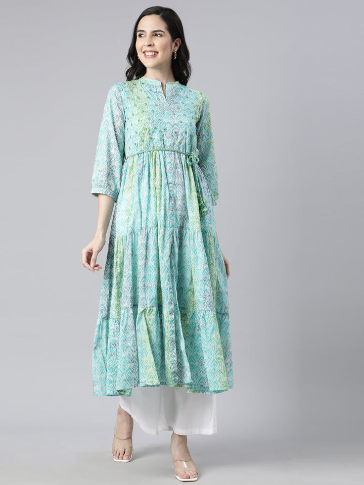 Neerus Green printed maxi dress floral casual - front view