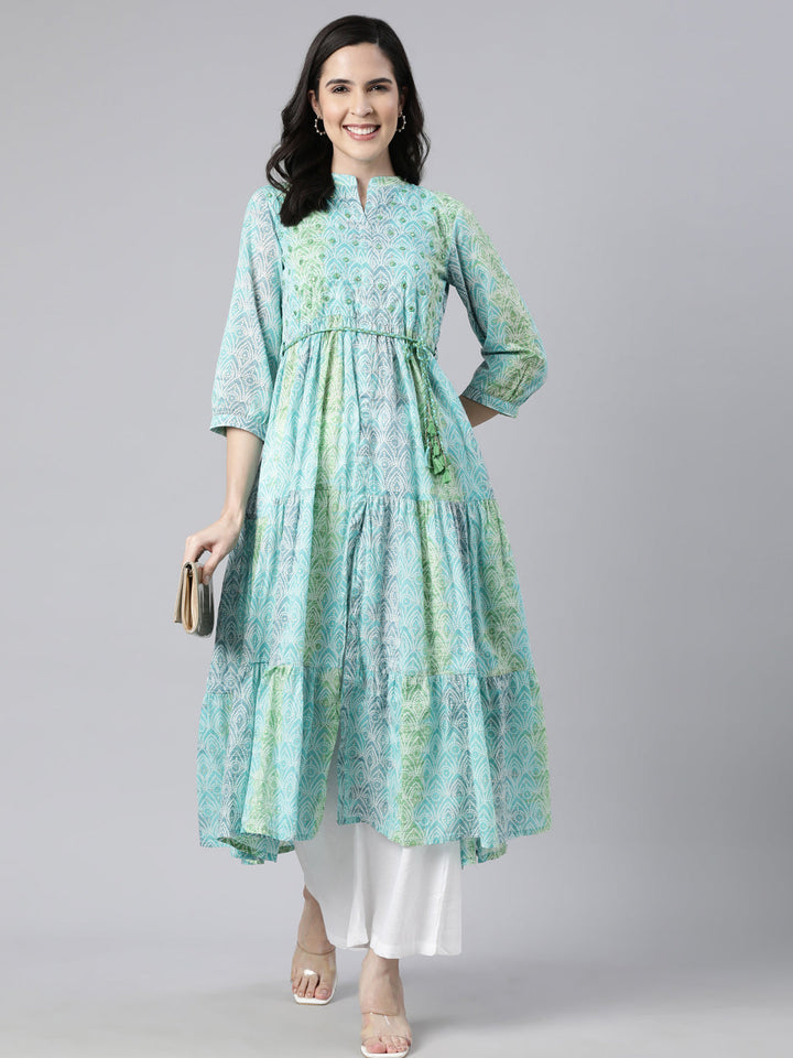 Neerus Green printed maxi dress floral casual - detail view 2