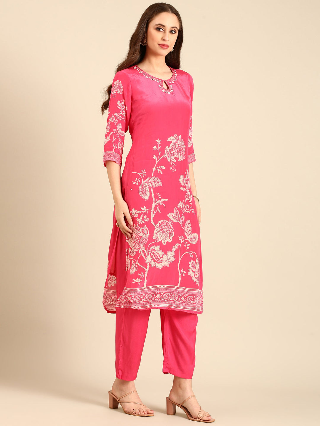 Neerus Pink crepe hand embroidered suit set - back view