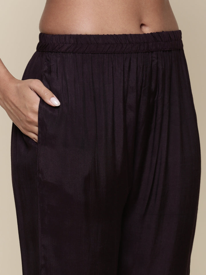 Neerus Maroon crepe digital printed suit set - detail view 4