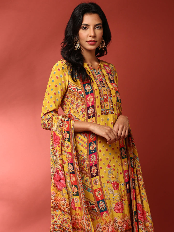 Neerus Yellow crepe digital printed suit set - back view