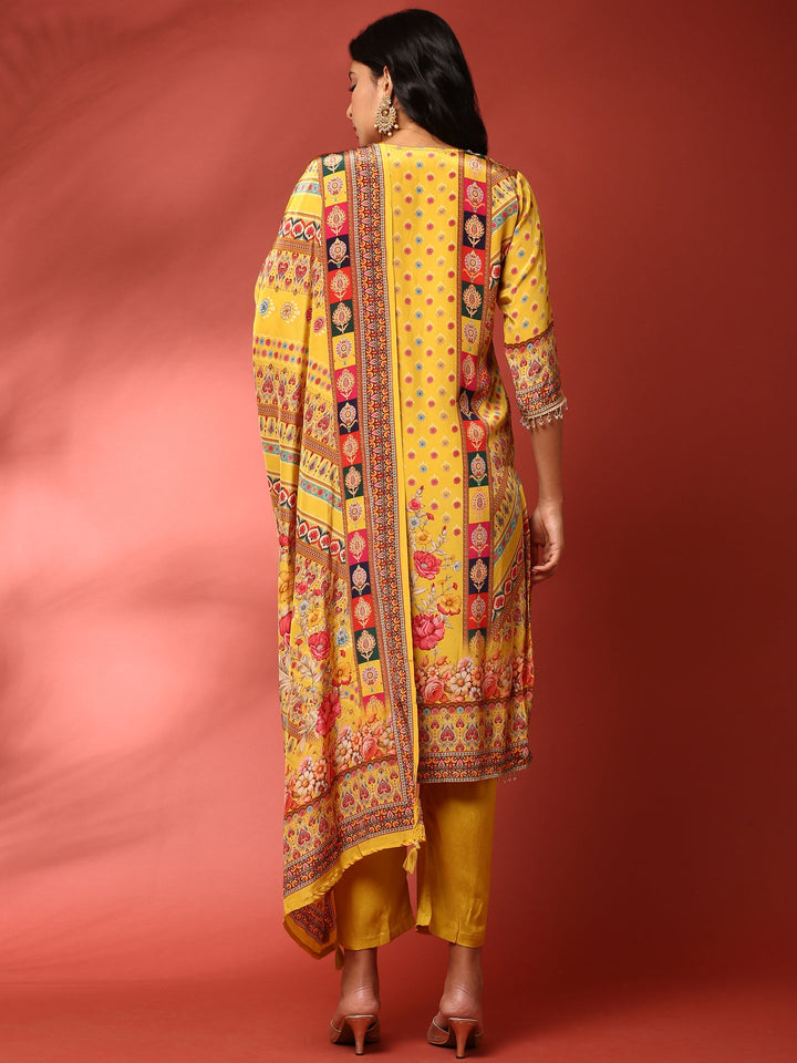 Neerus Yellow crepe digital printed suit set - detail view 1