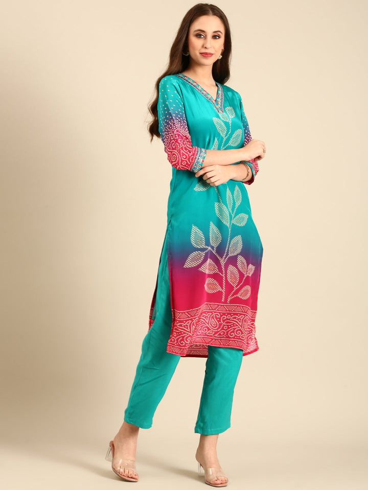 Neerus Green crepe bandhani printed suit set with mirror work - back view