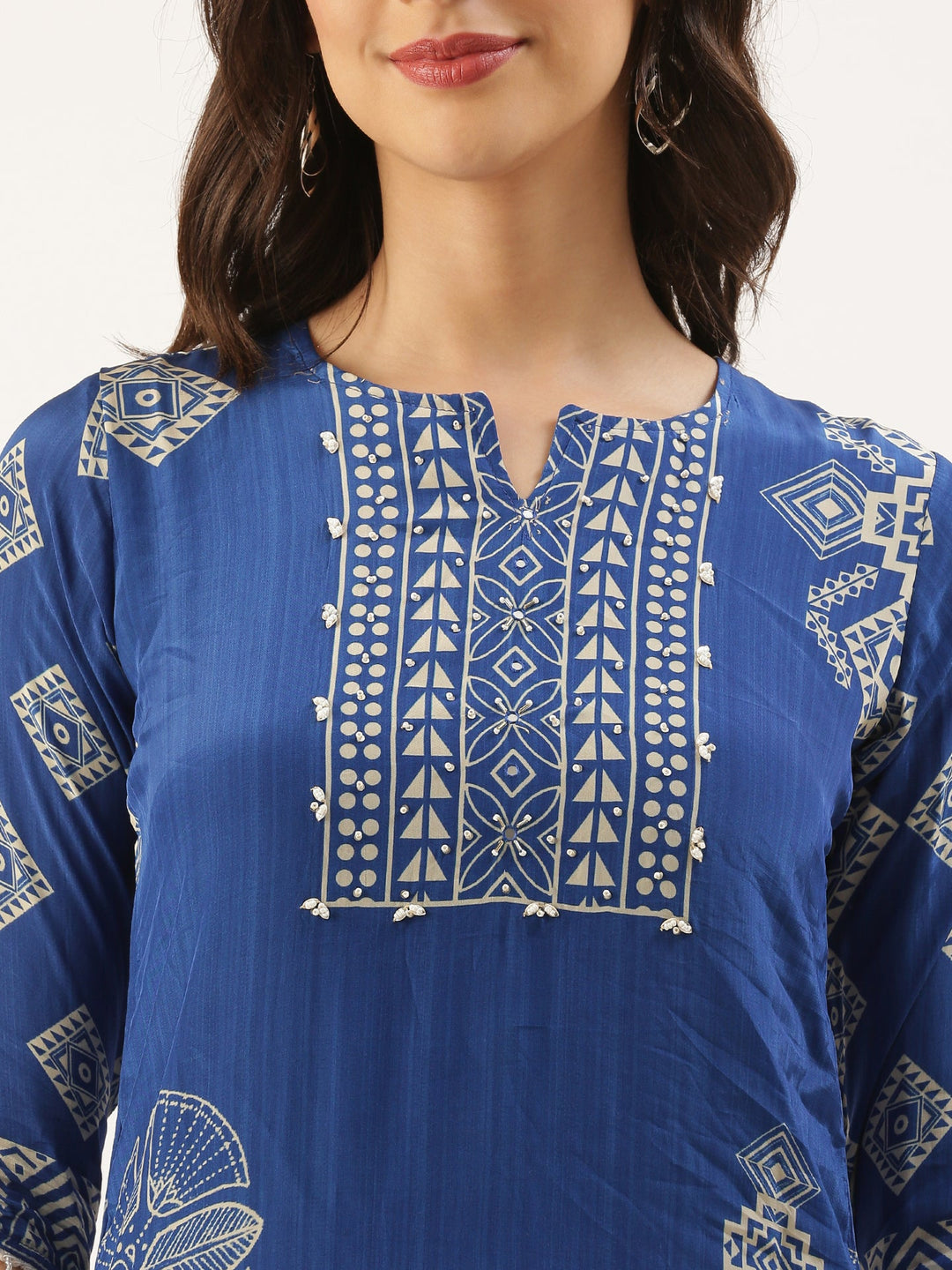 Neerus Blue crepe printed suit set - detail view 2