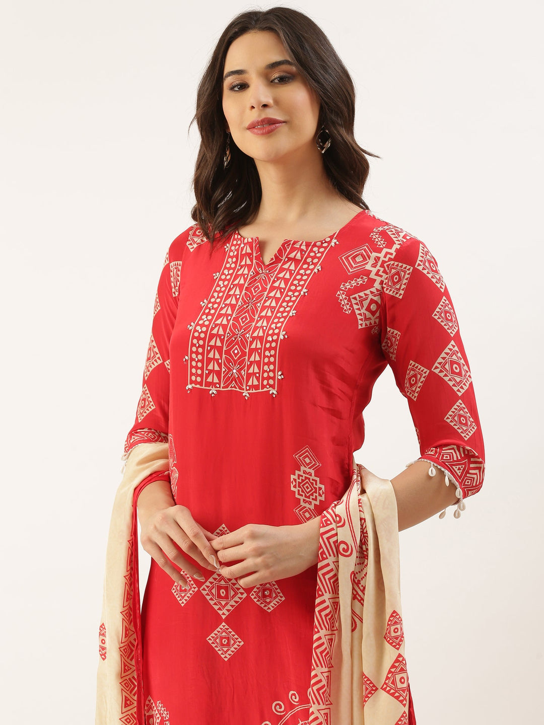 Neerus Red crepe printed suit set - detail view 3