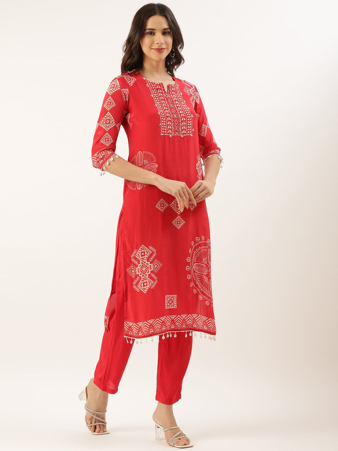 Neerus Red crepe printed suit set - side view
