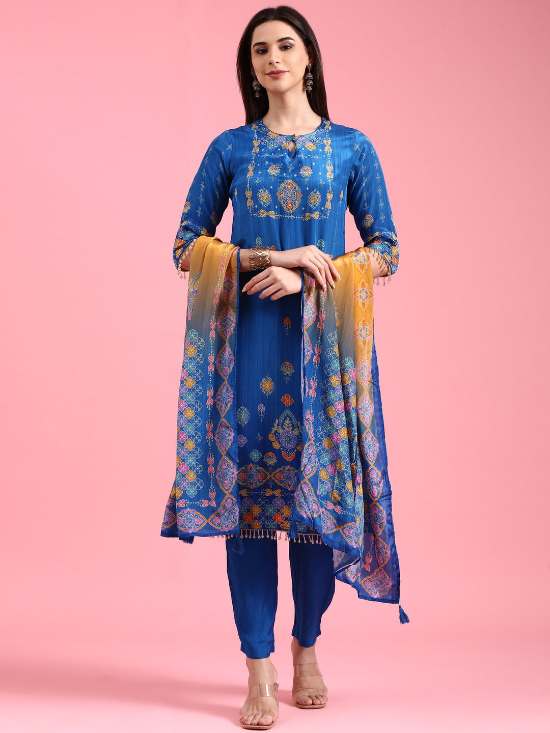 Neerus Blue crepe printed suit set - back view