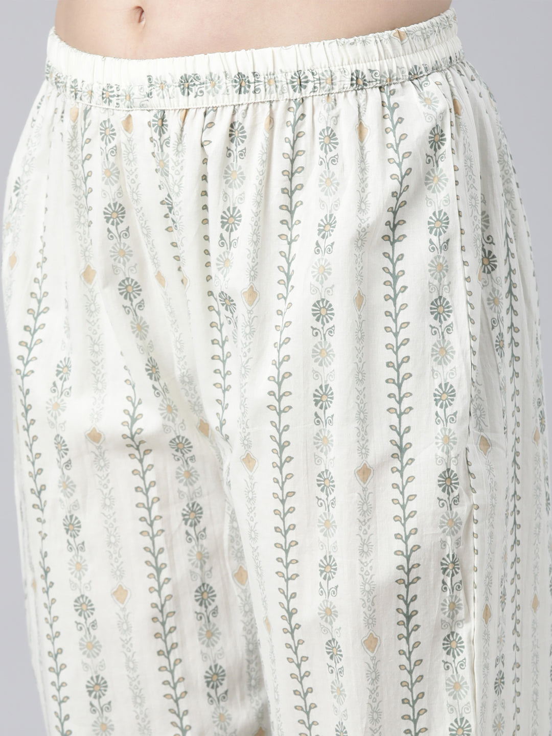 Neerus Beige panelled straight suit set colourblocked - detail view 3