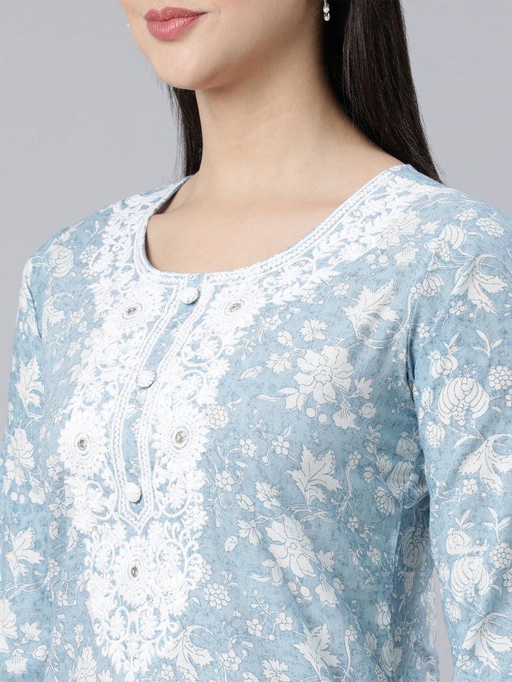 Neerus Blue cotton printed straight suit set - detail view 2