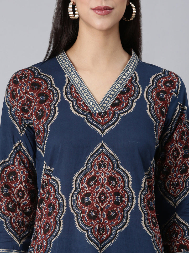 Neerus Blue cotton printed straight suit set - detail view 1
