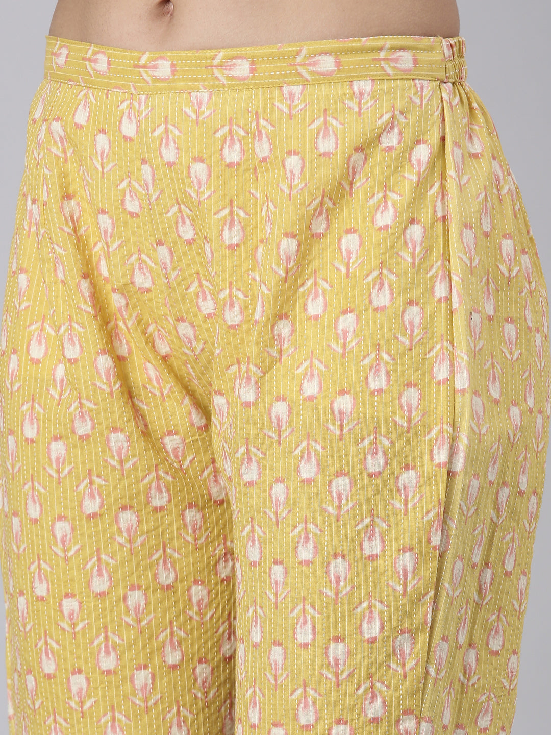 Neerus Green cotton printed kurta set - detail view 3