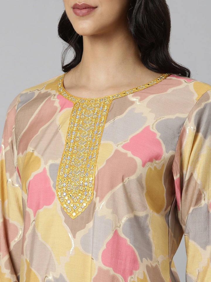 Neerus Yellow Casual Colourblocked Straight Kurtas