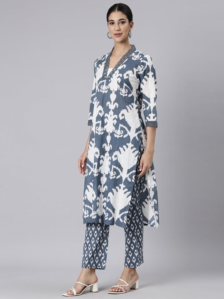 Neerus Grey Printed Straight Kurta and Trousers