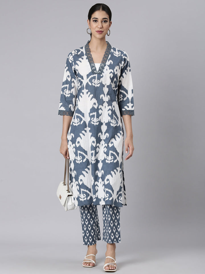 Neerus Grey Printed Straight Kurta and Trousers