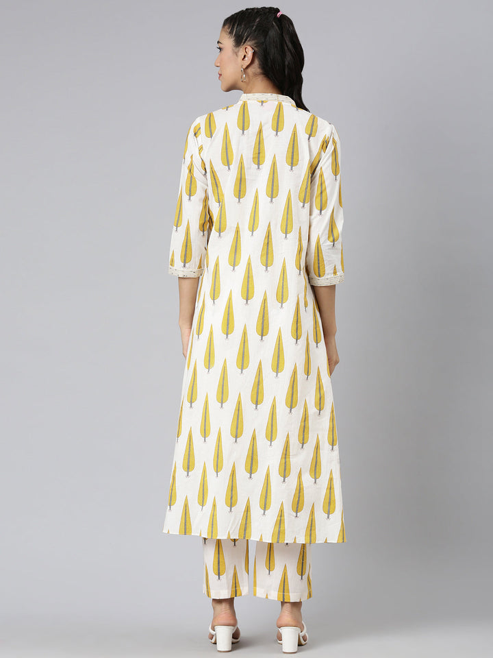 Neerus Mustard Casual Printed Curved Kurta and Trousers