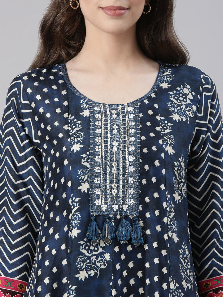 Neerus Blue Casual Floral Maxi Dresses