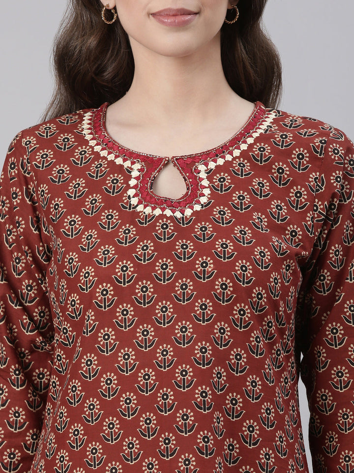 Neerus Maroon Printed Straight Kurta and Trousers