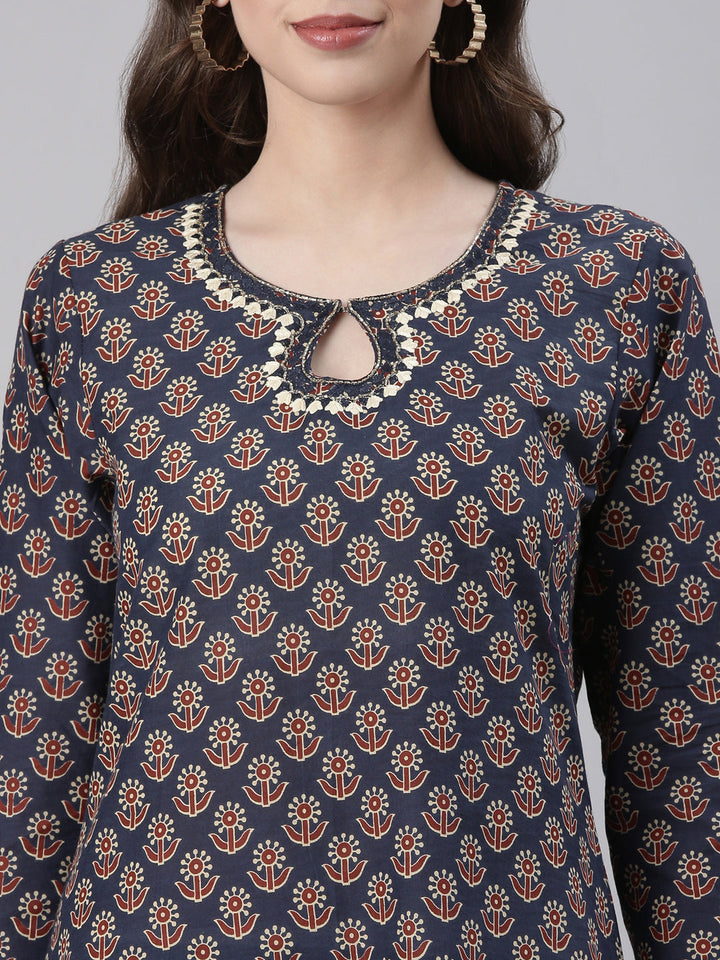 Neerus Navy Blue Printed Straight Kurta and Trousers