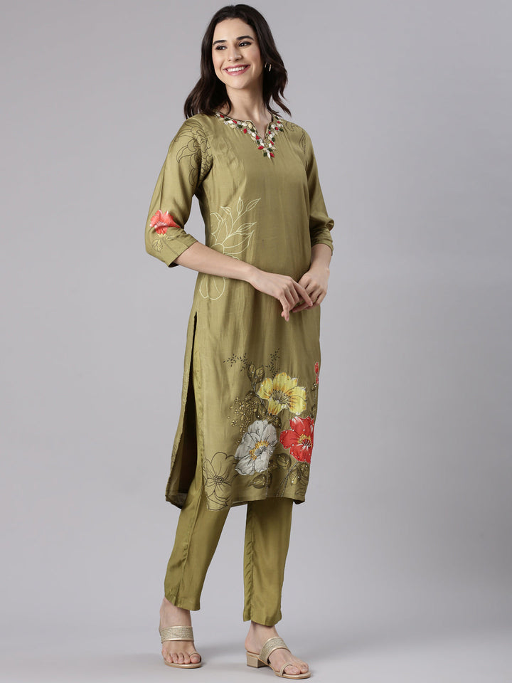 Mehadi Green Muslin Digital Print Three Piece Set