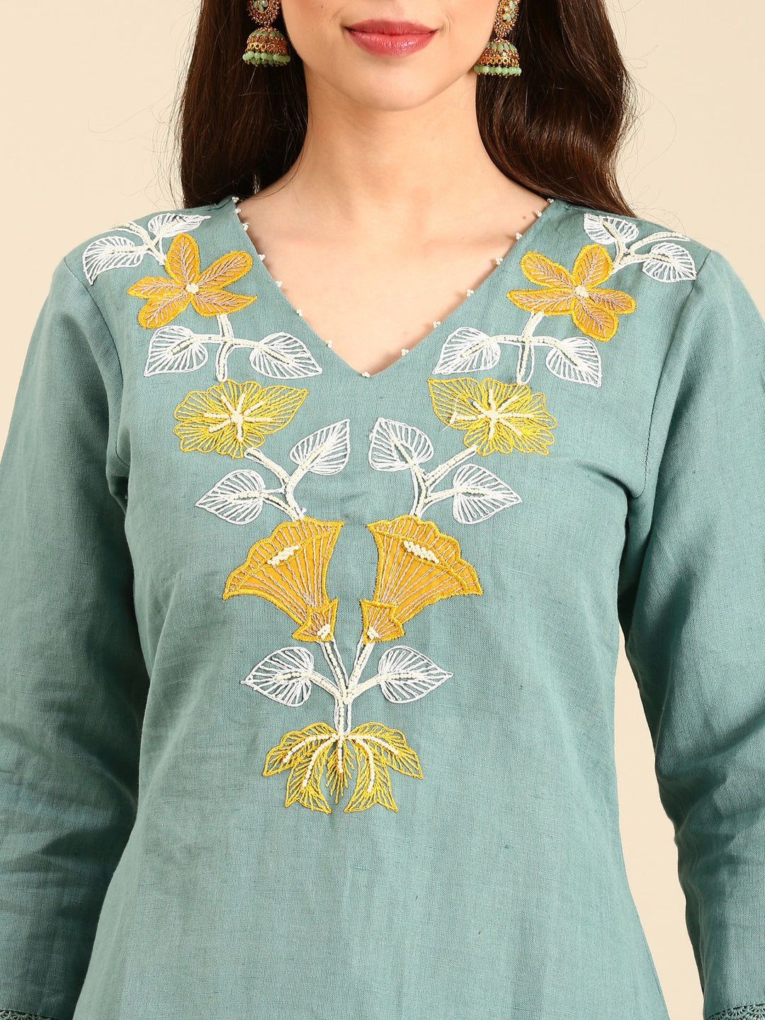 Neerus Green linen thread embroidered suit set - detail view 1