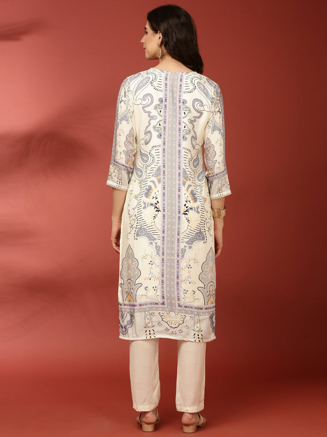 Neerus Beige muslin printed kurta set - side view
