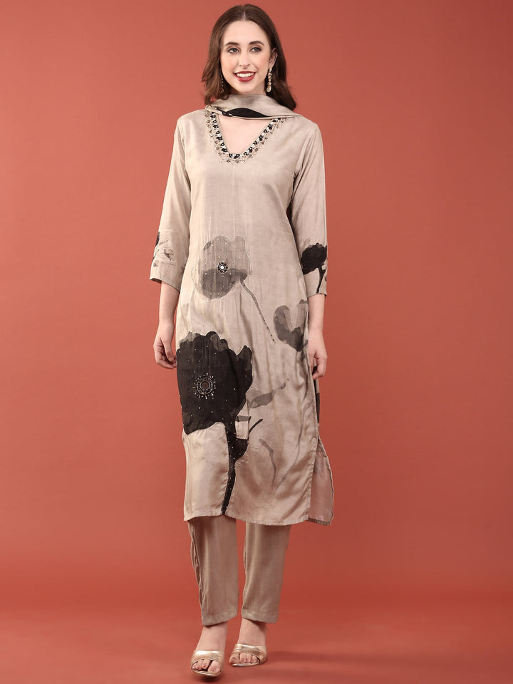 Neerus Grey muslin digital printed suit set - front view