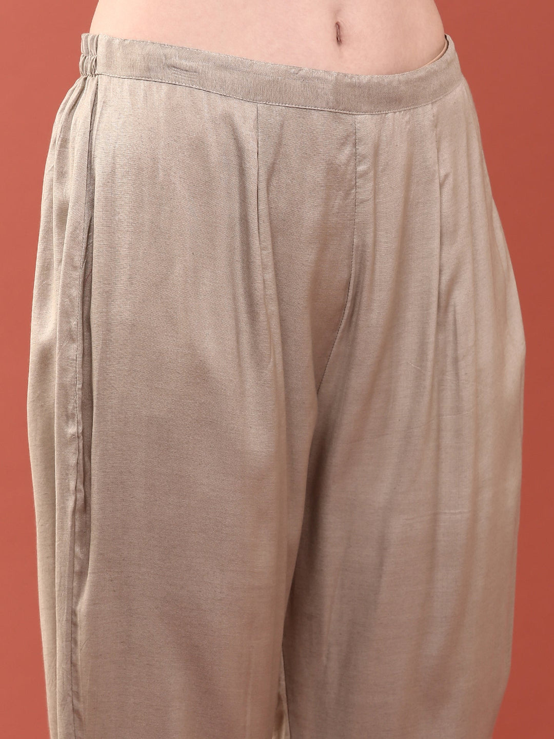 Neerus Grey muslin digital printed suit set - detail view 3