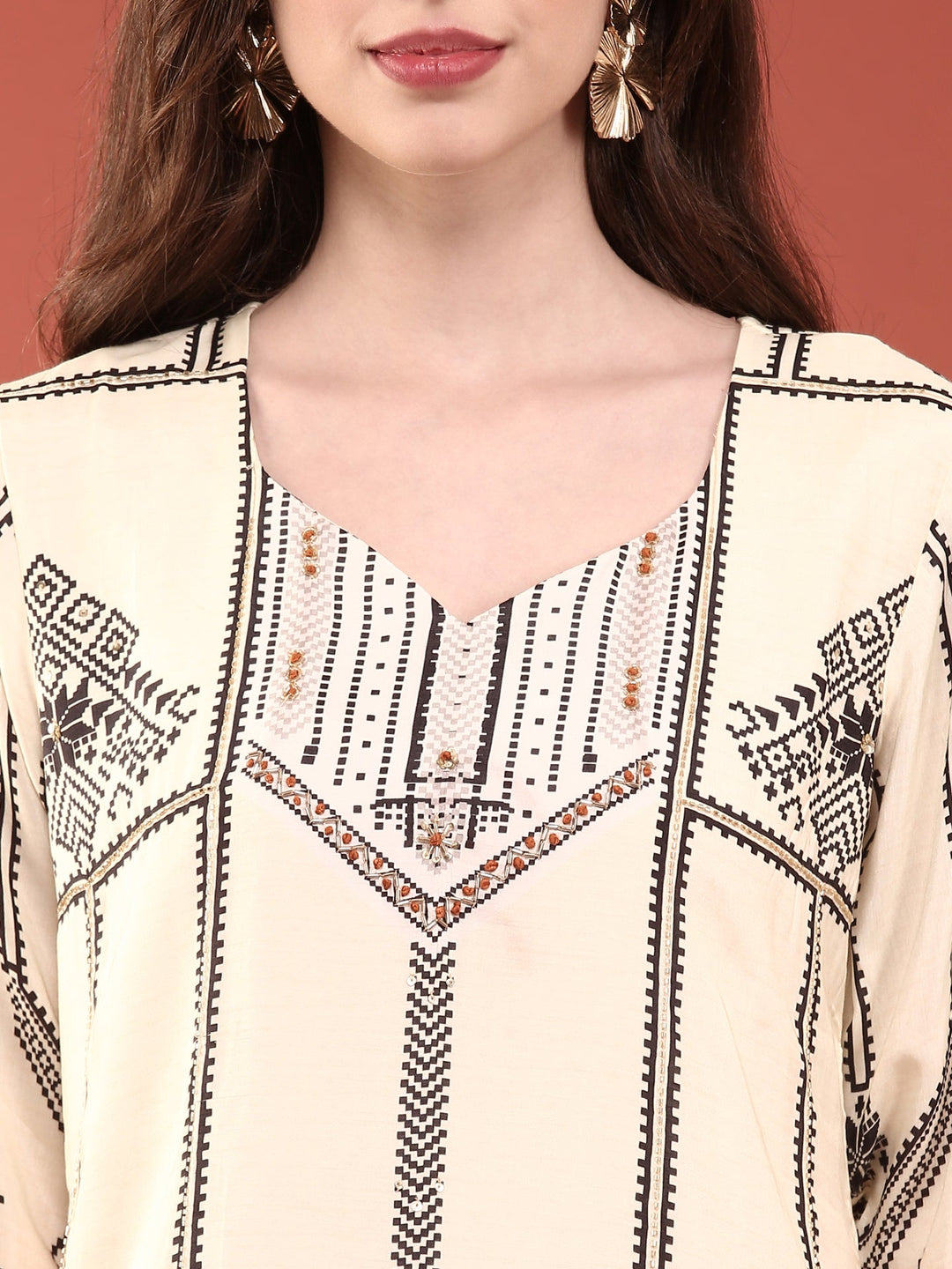 Neerus Beige muslin digital printed suit set - detail view 1