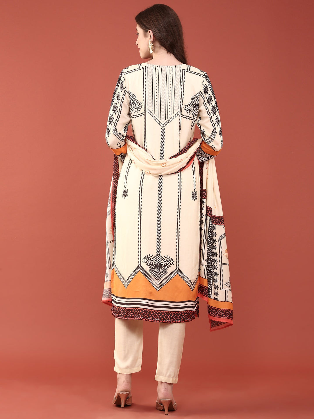 Neerus Beige muslin digital printed suit set - side view
