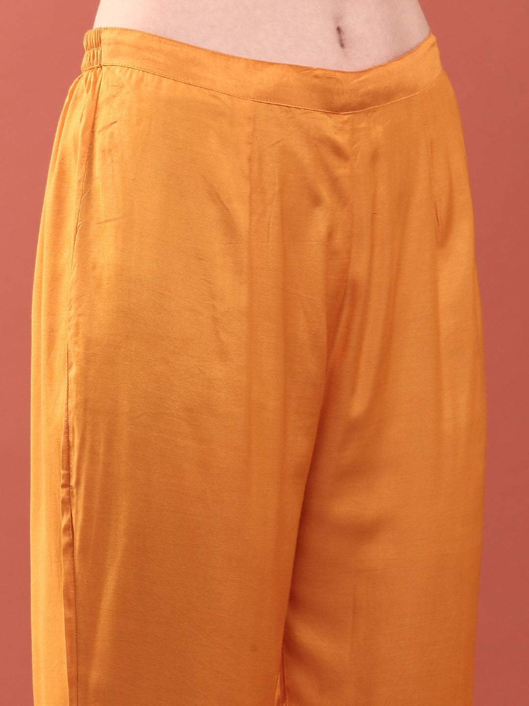 Neerus Orange muslin solid suit set - detail view 3