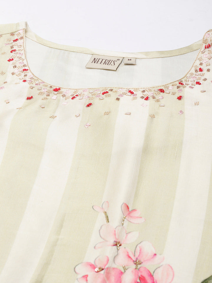 Neerus Green cotton printed straight kurta - detail view 3