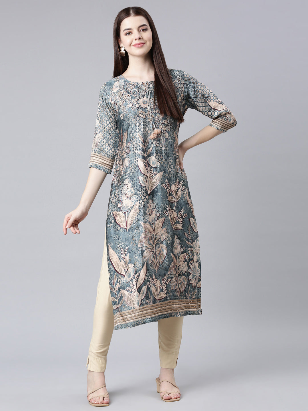 Neerus Green printed floral straight kurta - detail view 2
