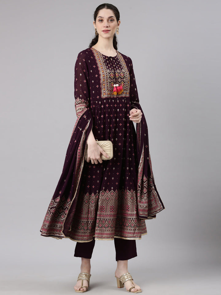 Neerus Maroon georgette printed suit set - detail view 3