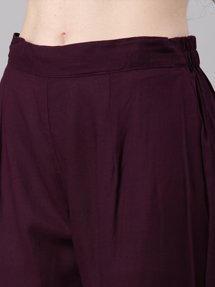 Neerus Maroon georgette printed suit set - detail view 4