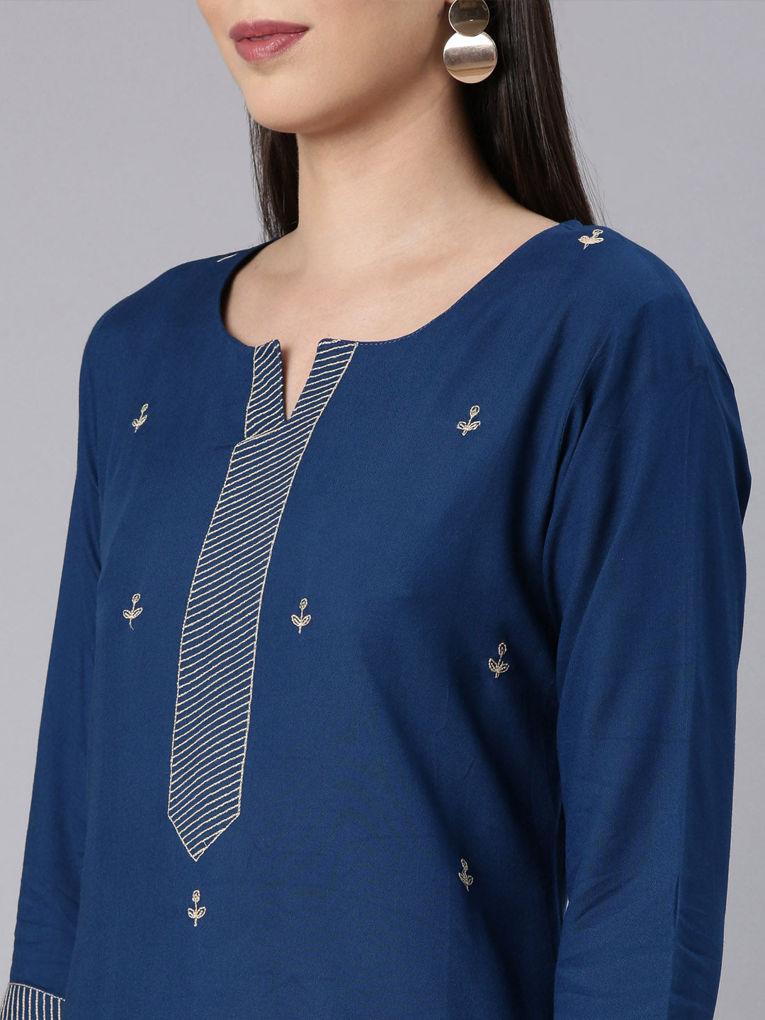 Neerus Blue rayon solid straight kurta - detail view 2