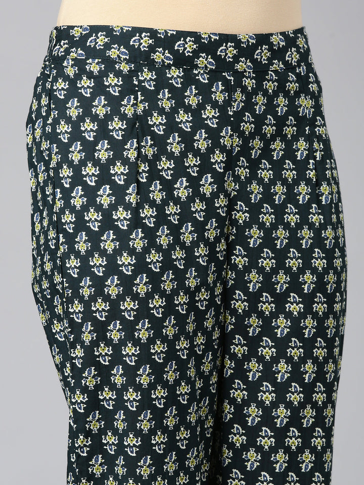 Neerus Green Printed Straight Kurta and Trousers With Dupatta