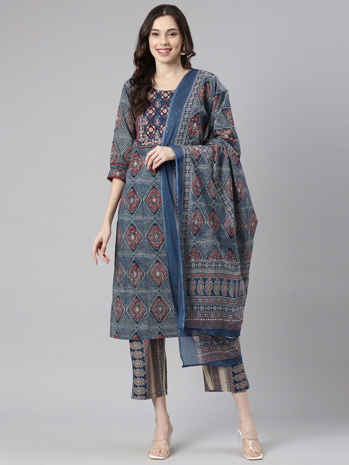 Neerus Blue cotton printed straight suit set - detail view 2