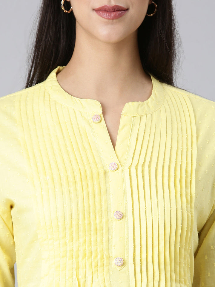 Neerus Yellow cotton solid suit set - detail view 1