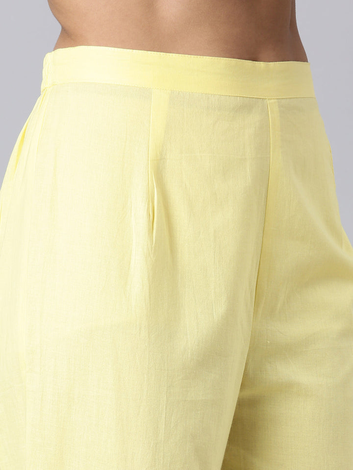 Neerus Yellow cotton solid suit set - detail view 3