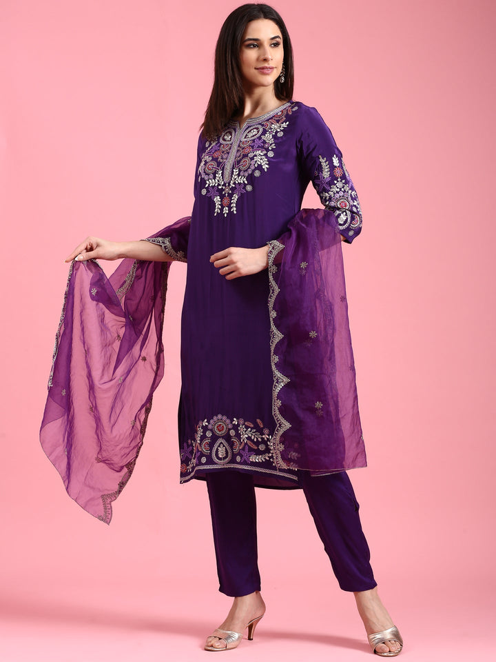 Neerus Purple crepe embroidered suit set - front view