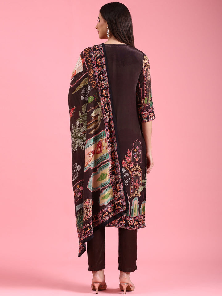 Neerus Black crepe hand embroidered suit set - side view