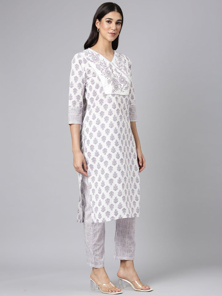 Neerus Lavender Printed Straight Kurta and Trousers With Dupatta