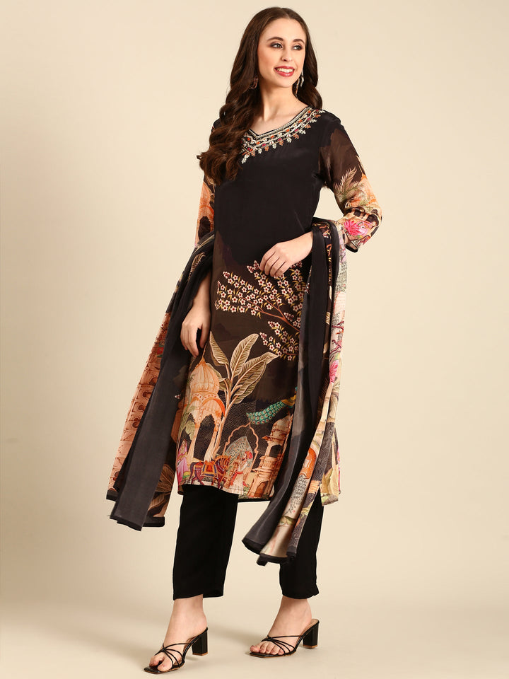 Neerus Brown crepe digital printed suit set - detail view 4