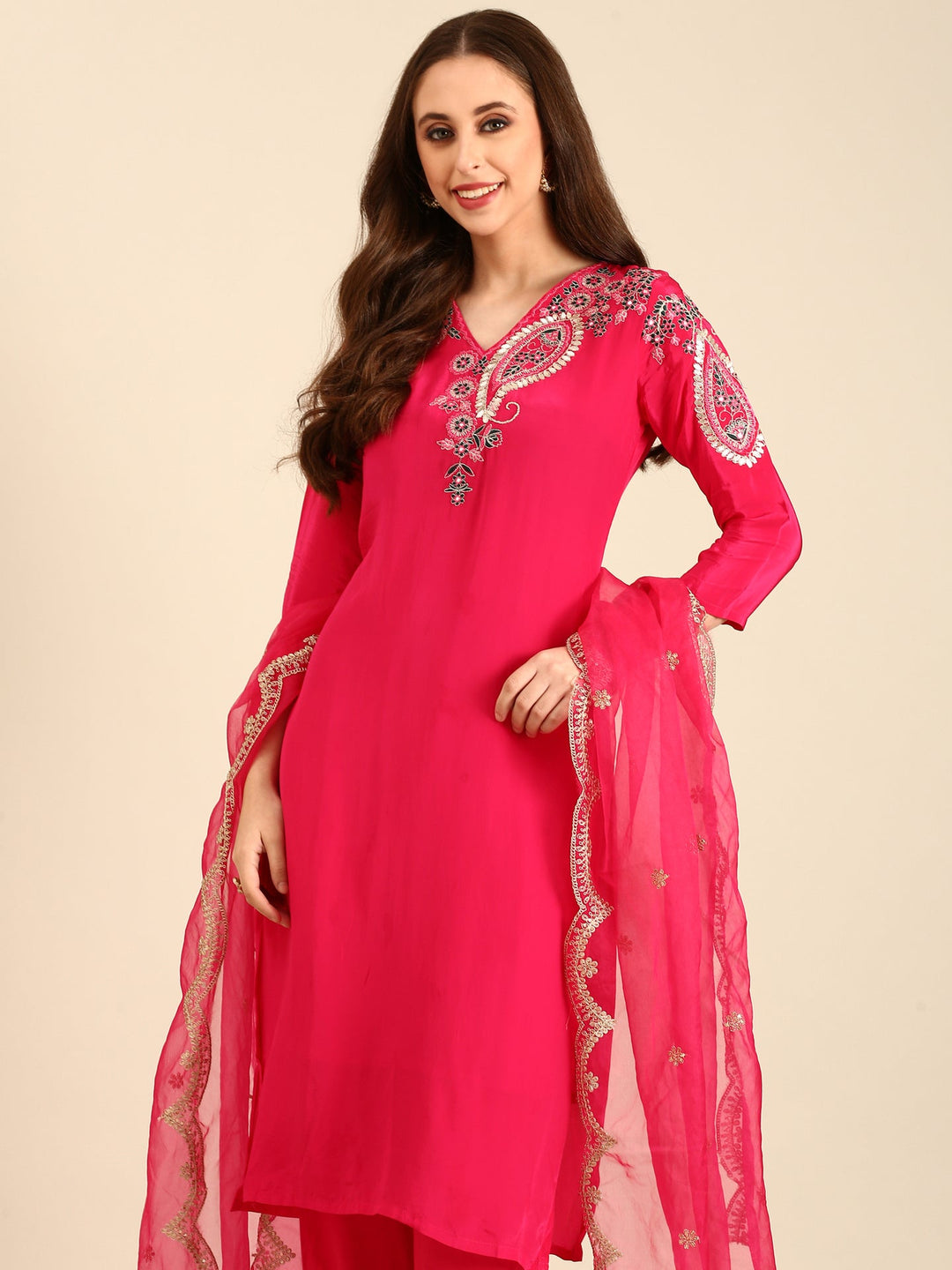 Neerus Pink crepe embroidered suit set - detail view 3