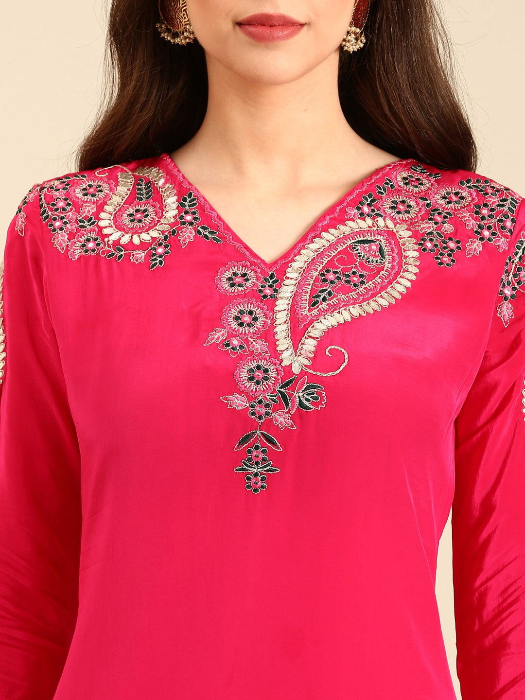 Neerus Pink crepe embroidered suit set - detail view 2