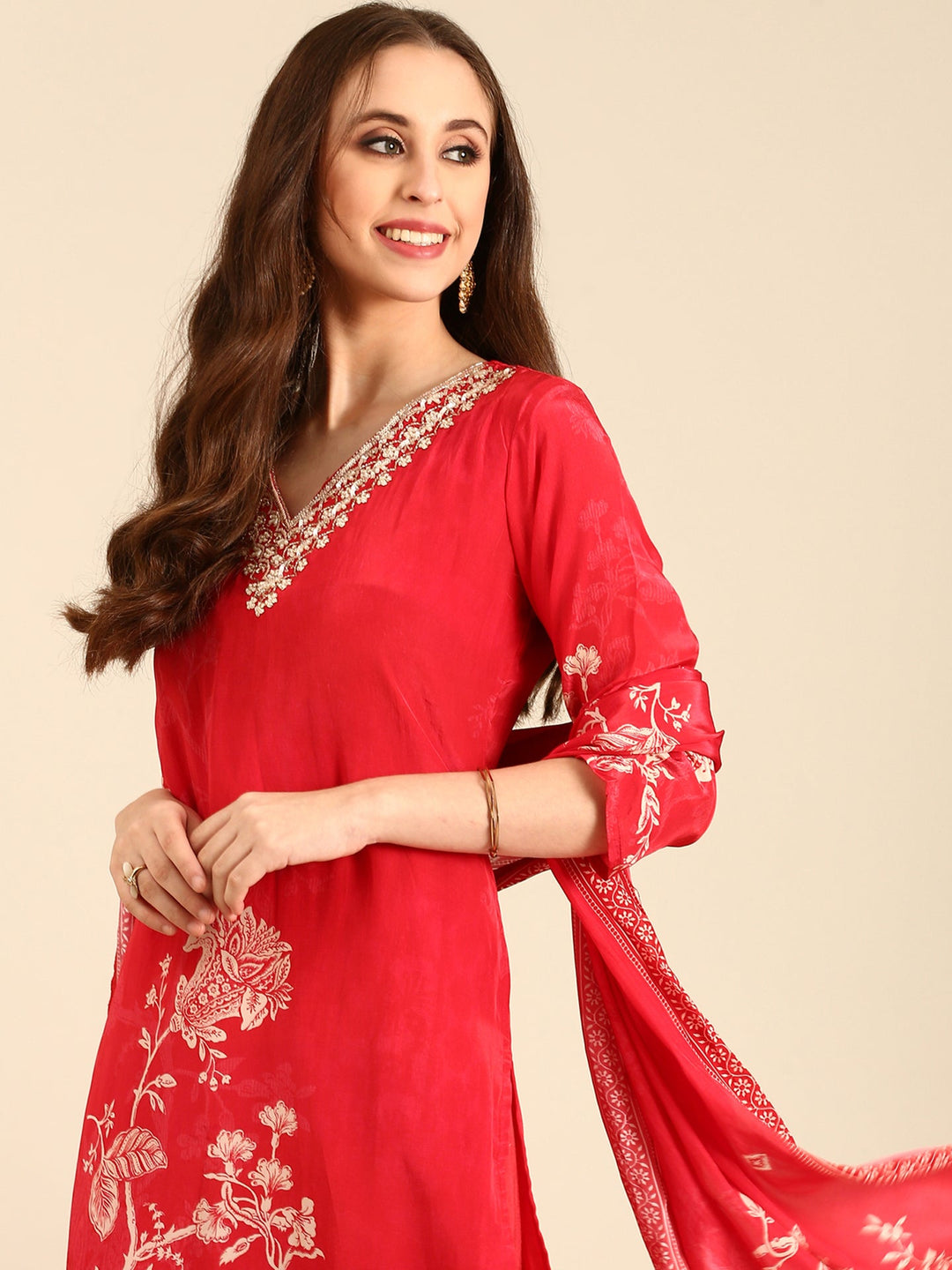 Neerus Red crepe embellished floral suit set - detail view 3